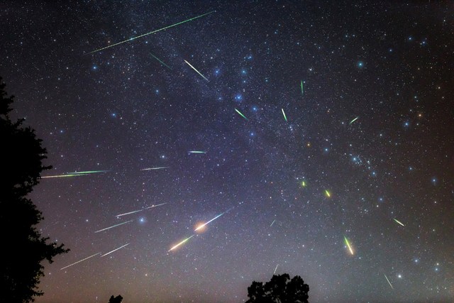 Сотню метеоров каждый час: в ночь на 14 декабря украинцы смогут увидеть поток метеоров Геминиды